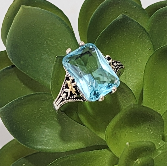 🌻3 For $18 Blue Topaz Silver Fashion Cocktail Flower Ring - Picture 1 of 7